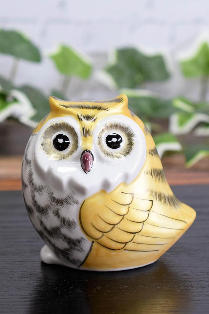 Stylish Kutani Ware Owl Figurine from Waza No A Perfect Gift for Bringing Good Luck and Interior Perfect for Celebrating and 77th Kura. Gold-plated