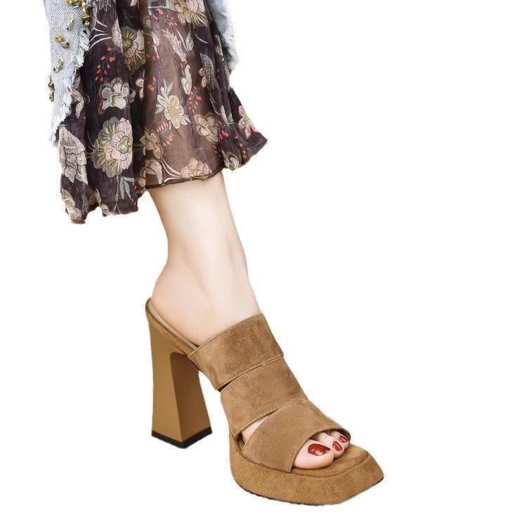 Черные женские туфли на высоком каблуке, сандалии на квадратной платформе, лето и осень 2025 года, новая корейская версия, верхняя одежда, универсальные классные тапочки на толстом каблуке