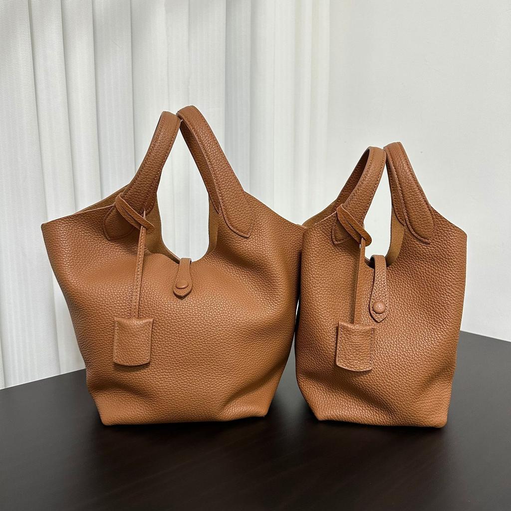 2025 New Niche Old Money Style Large Capacity Vegetable Basket Baotou Layer Lychee Cowhide Commuting Bucket Tote Bag