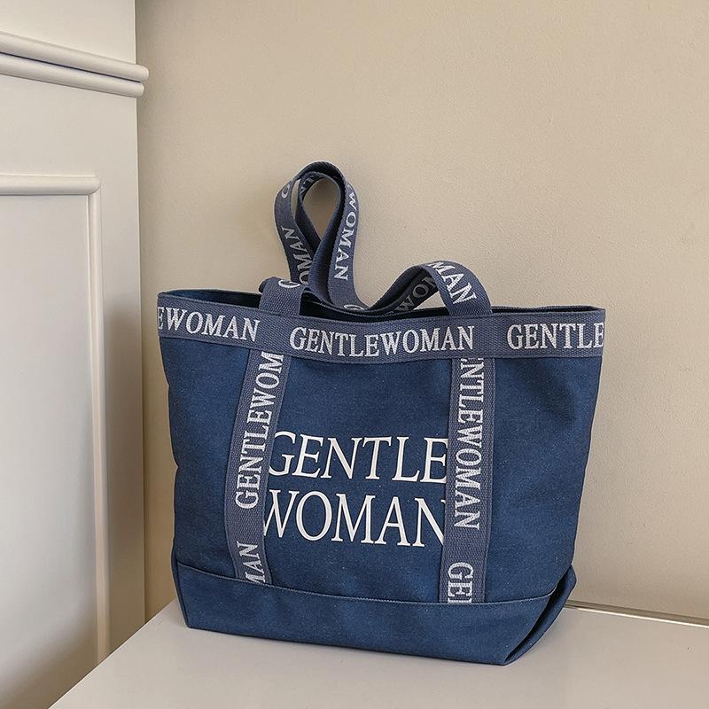 Корейская версия модных женских сумок 2025 новая ретро студенческая классная повседневная сумка-тоут на плечо в иностранном стиле