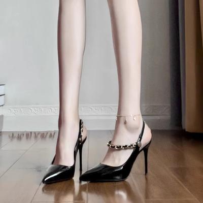 Новые лакированные туфли-лодочки на цепочке, сексуальные, с острым носком, с неглубоким вырезом, на шпильке, темпераментные, на высоком каблуке, женская мода, сандалии Баотоу