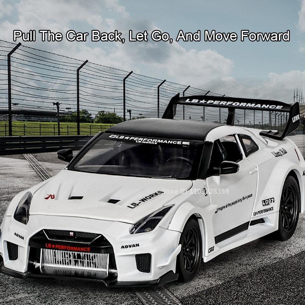 Масштаб 1:24 Gtr-Csr2 R34 Спортивный Автомобиль Модель Игрушка Музыка Свет Оттянуть Металлический Корпус Пластиковое Шасси Миниатюрные Машинки Модели Для Детей Мальчика