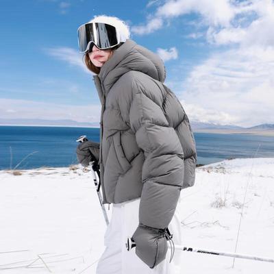 Женская короткая куртка-пуховик Sancai 2025 с 90% пуха белой утки