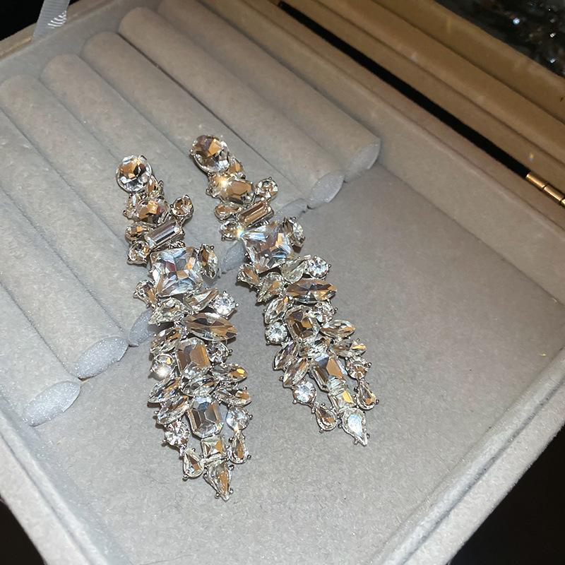 Элегантные серьги-подвески с кристаллами в форме капли воды в стиле французского двора
