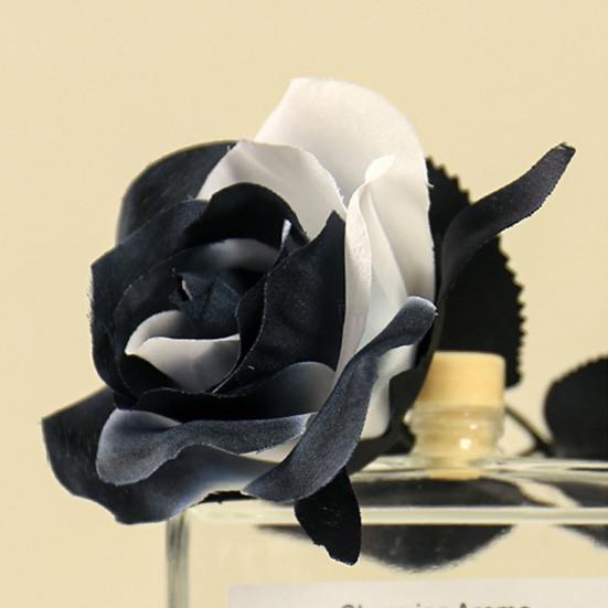 5 шт. искусственная черная роза на Хэллоуин с листьями, готический реалистичный искусственный шелковый цветок, праздничный центральный элемент для домашнего офиса и стола, искусственные цветы