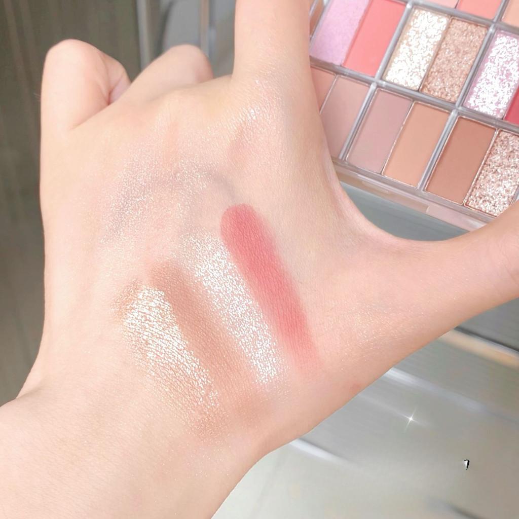 18 цветов теней для век Pearl Shimmer Multi-function Contorting One plate Eyeshadow Palette Waterproof persistent set Daily makeup Women fashion makeup