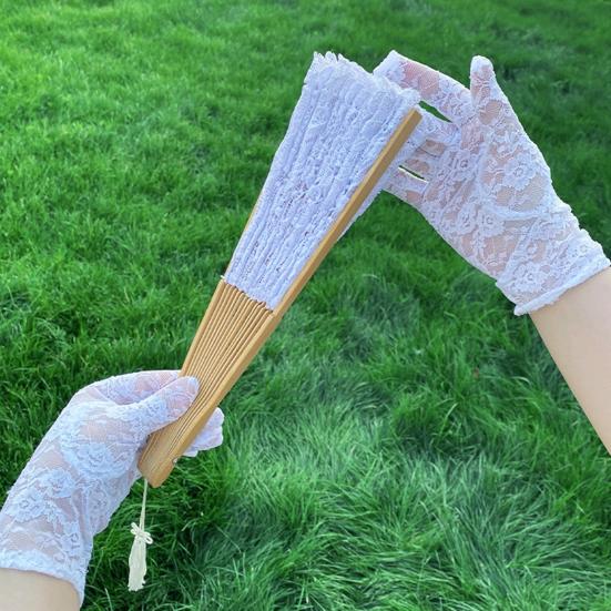 Складной веер в винтажном стиле с кружевной отделкой и подвеской с кисточкой Элегантный ручной веер из ткани и бамбука Полый веер для свадебной вечеринки Домашний декор