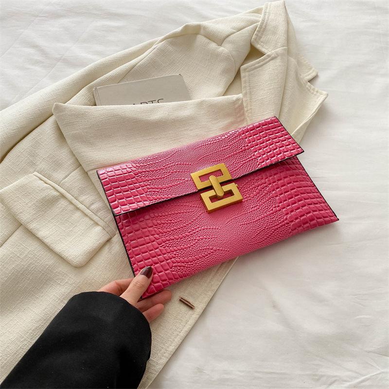 2024 летняя новая тенденция модная сумка-клатч простая иностранная сумка большой вместимости маленькая квадратная сумка простая женская маленькая сумка