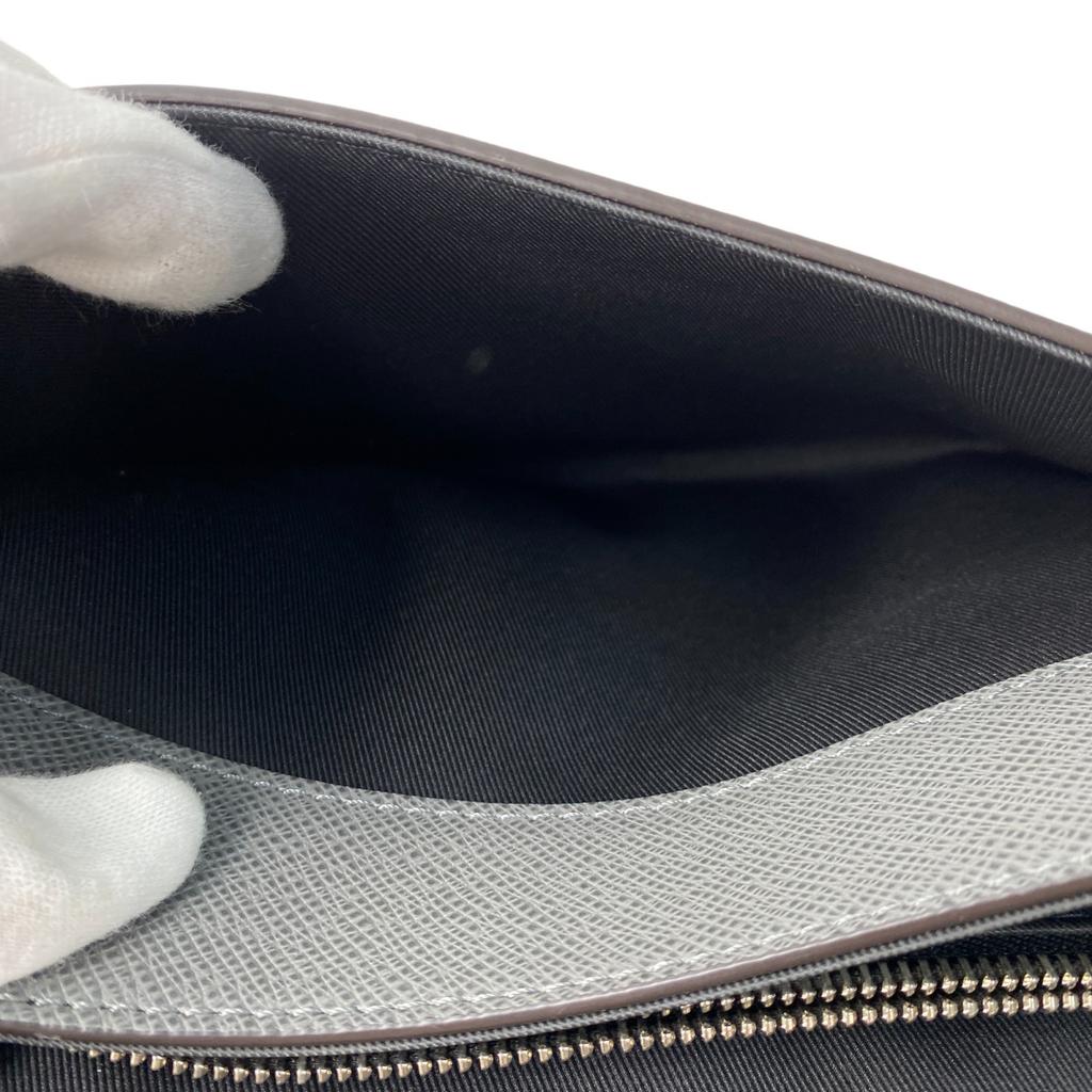 Подержанная мужская кожаная сумка через плечо LOUIS VUITTON Серая