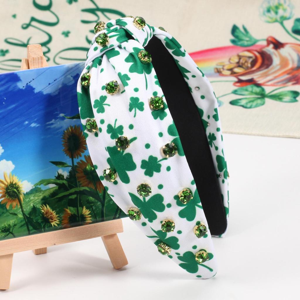 Улица. Повязка на голову со стразами и клевером на День святого Патрика для женщин