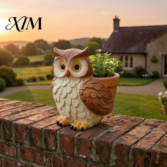 Weatherproof Courtyard Ornament Cute Cartoon Owl Planter, Resin Small Planter Pot, Decorative Creative Gardening Gifts Plant Pot for Succulents,