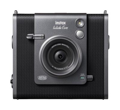 Фотокамера Fujifilm INSTAX Wide Evo с функцией мгновенной печати.