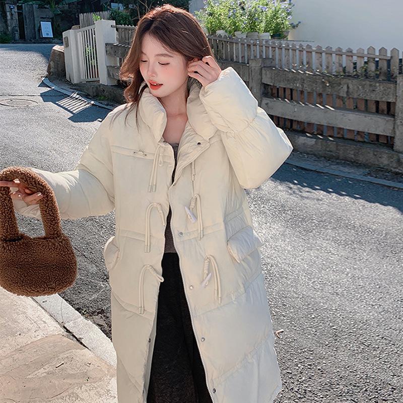 Зимой Новое женское длинное стеганое пальто до колена приталенного силуэта с застежкой на роговые пуговицы, студенческое.