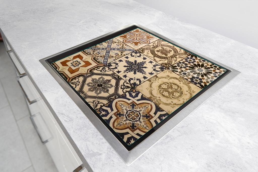 Glass protective plate for the stove 50x52 Pattern