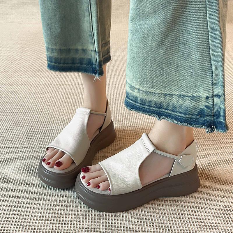 Место!! Ретро повседневные сандалии на платформе с открытым носком, красивые женские летние новые универсальные на мягкой подошве, увеличивающие рост, римские туфли