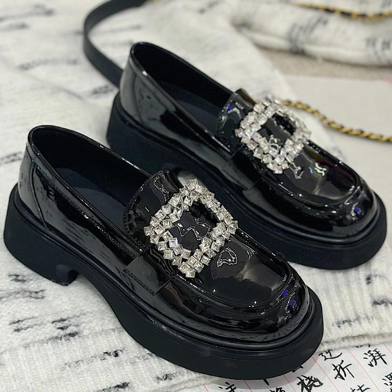 Низкие толстые каблуки Лоферы Женские Маленькие кожаные туфли Лолита Женские оксфорды со стразами Платформа Плоские женские кроссовки с круглым носком