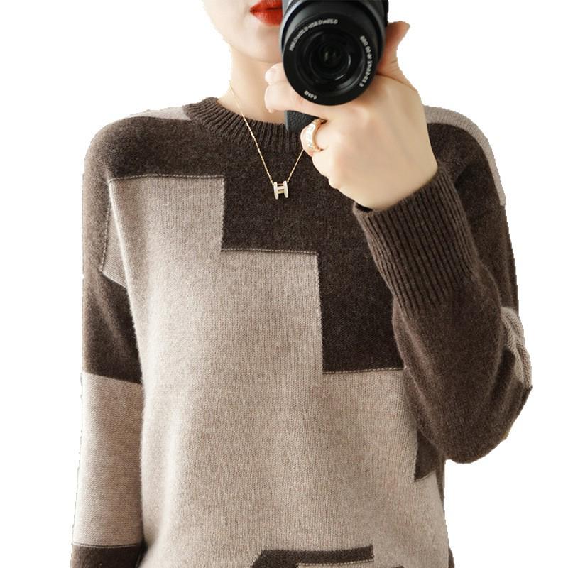 Autumn/Winter 100% Pure Wool Women's Loose Color Block Knit Sweater, Round Neck Base Layer Top