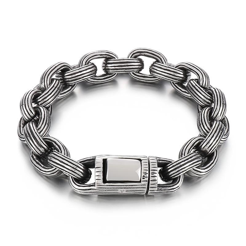 Personality Creative Black Fang Fang Founded Men and South Korea Vocal Titanium Steel Men 13mm Horizontal O -line Chain Bracelet