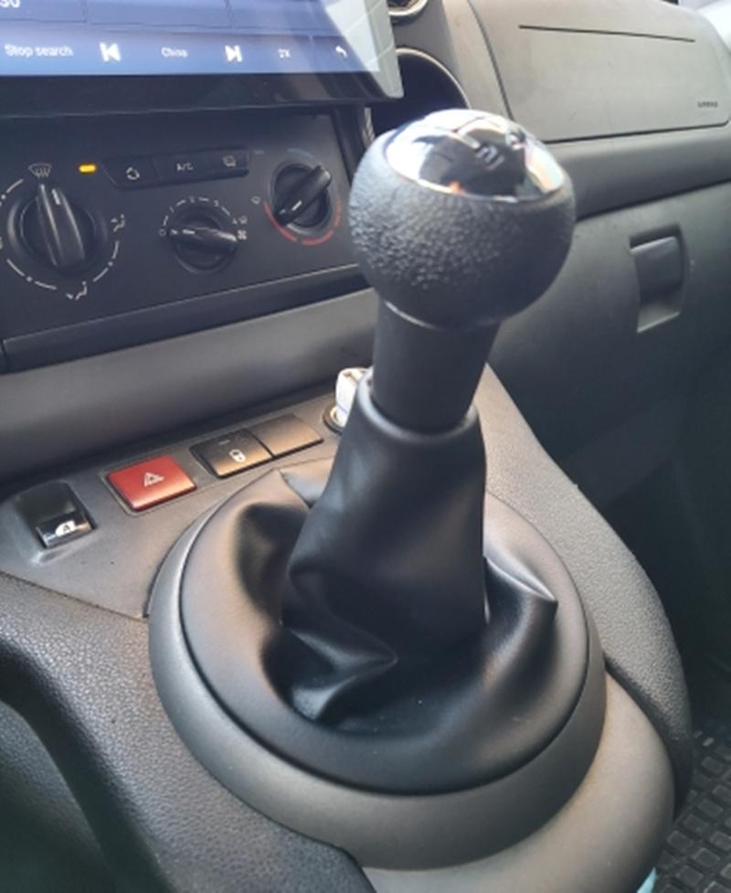 5‑Speed Gear Shift Knob with Leather Gaiter Boot Cover For Citroen Berlingo III MK3 Peugeot Partner 2008‑2012 Car Interior Accessory
