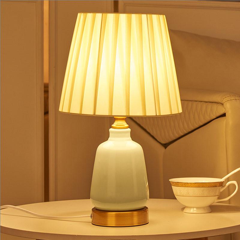 Европейские креативные розовые/синие керамические маленькие настольные лампы, тканевый абажур для детской комнаты, светодиодная лампа для прикроватной тумбочки, прихожей и студии AS009