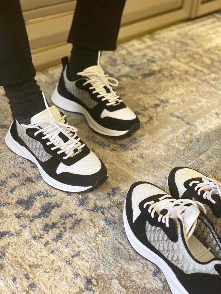 Мужские повседневные низкие кеды в европейском стиле с вышивкой и толстой подошвой