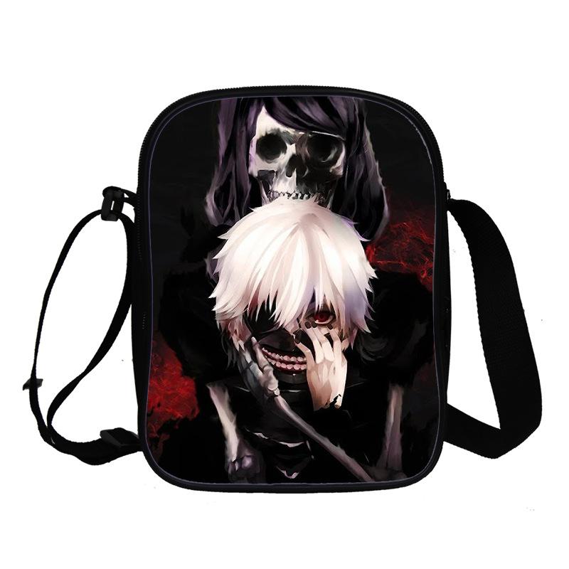 Сумка-мессенджер для подростков Tokyo Ghoul, выполненная методом 3D-печати в полноцветном режиме, с двумя плечевыми лямками.