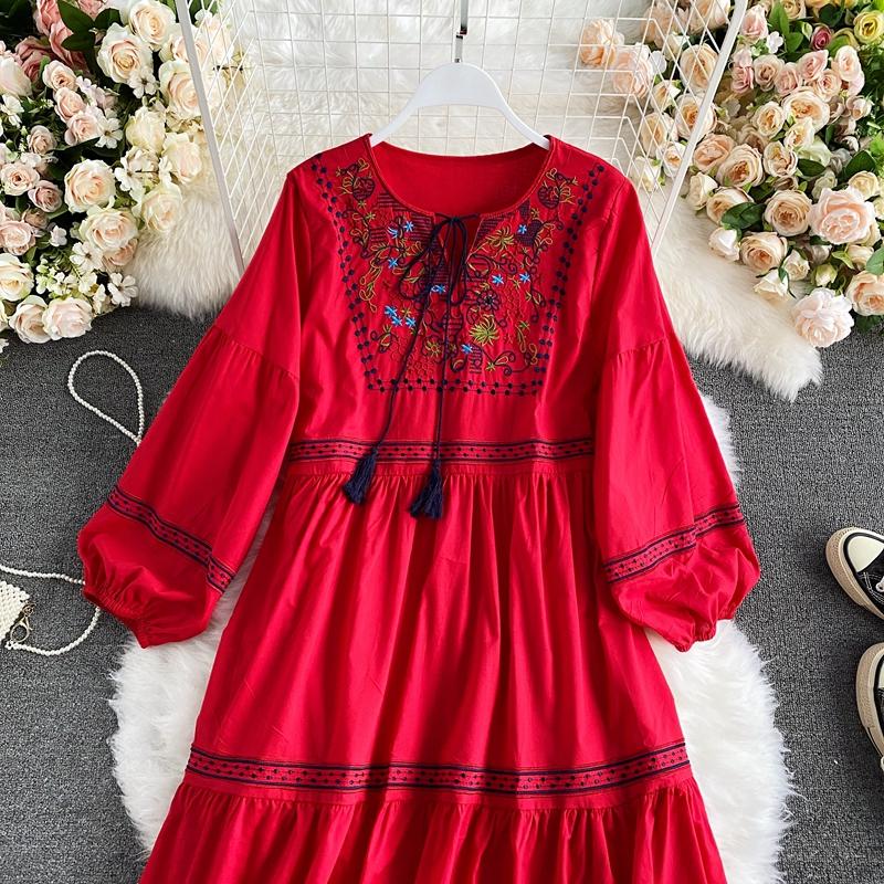 RUGOD Путешествие отпуск ретро этническая вышивка v-образным вырезом с кисточками на шнуровке платье с длинными рукавами модное темпераментное длинное платье