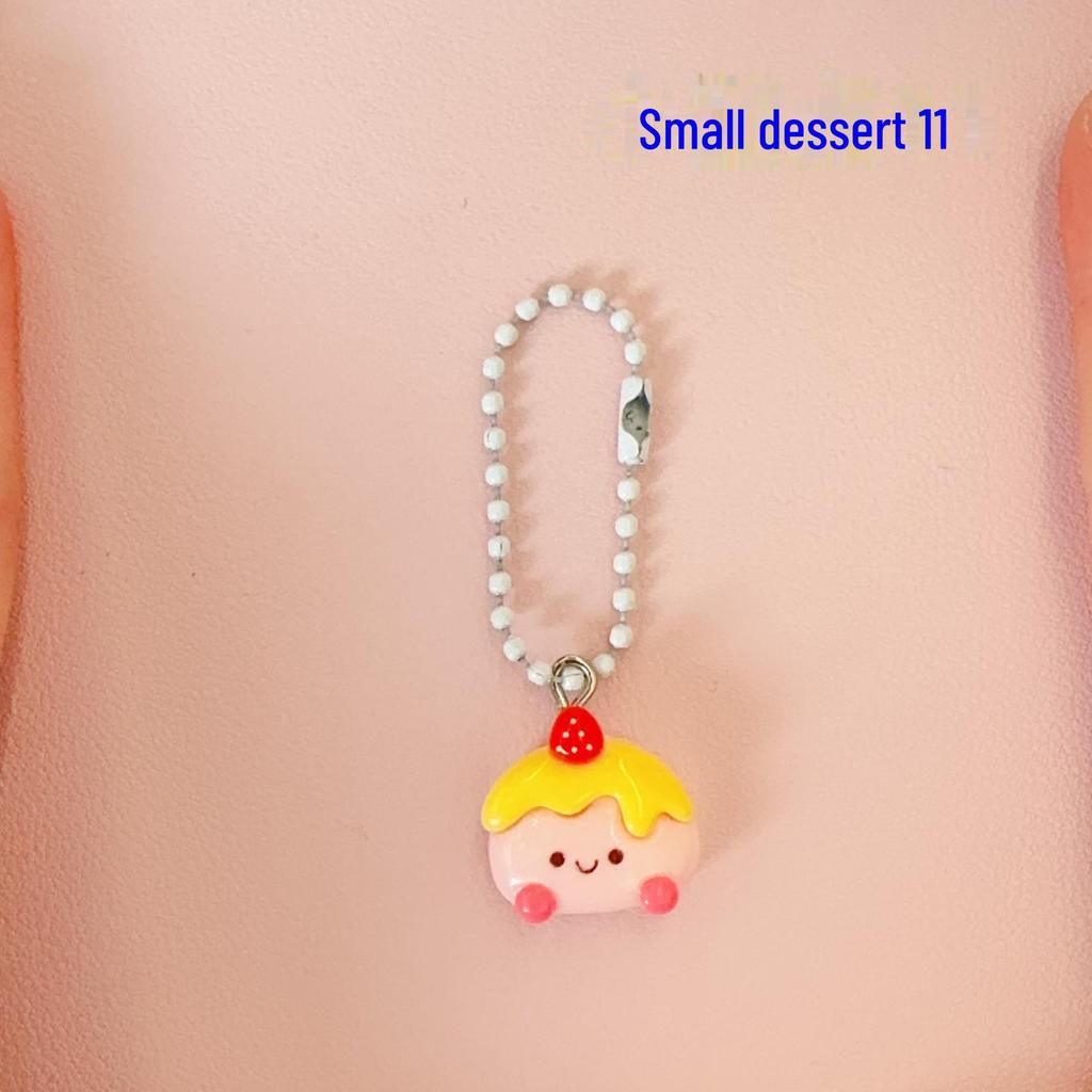 Милый брелок-подвеска в виде мультяшного торта — идеально подходит для студентов, пар и друзей