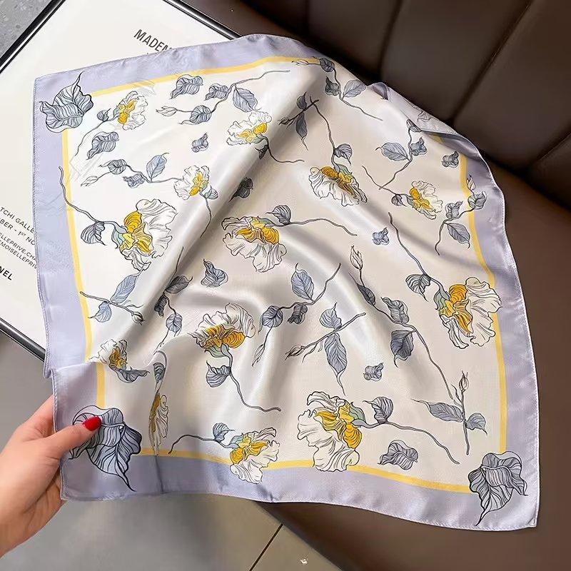 100% Silk Scarf Plum Blossom Pattern Square Scarves for Women Wrap Kerchief Mulberry Silk Bandana Fashion Luxury Headband Hijab