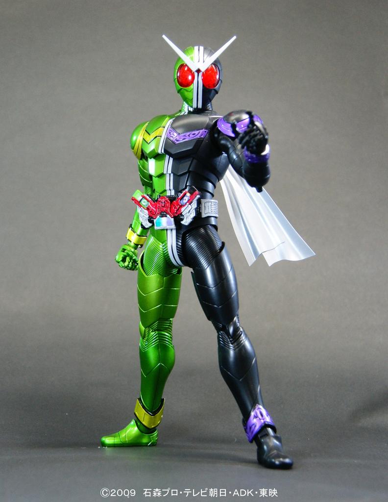 MG FIGURERISE Камен Райдер W Циклон Джокер Райдер 1/8 (Камен Двойной)
