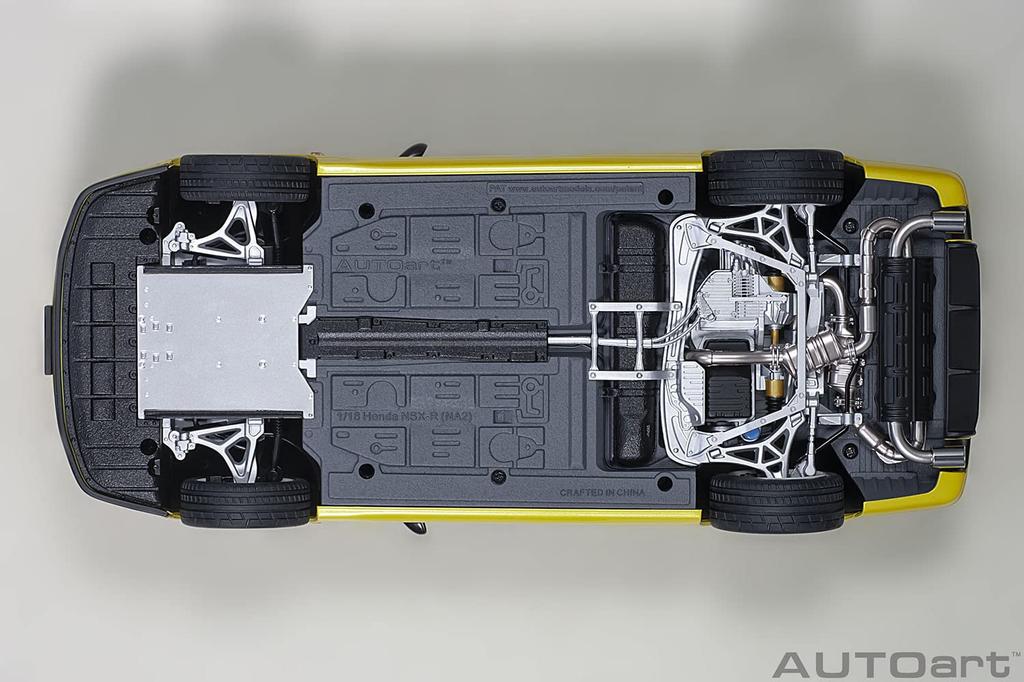 AUTOart Honda Indy Yellow Pearl Готовый продукт 73214 1/18 NSX-R (NA2)