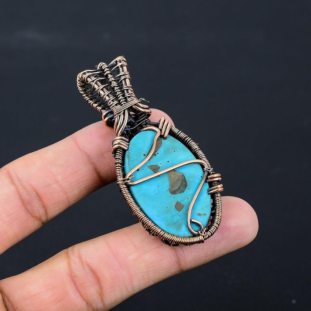 Ювелирные изделия ручной работы с подвеской из чистой медной проволоки из бирюзового камня для нее