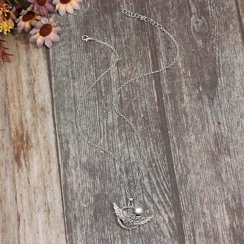Vintage Owl Pendant Necklace Featuring Intricate Stone Inlay Ornament for Unique Styles and Personalize Expression