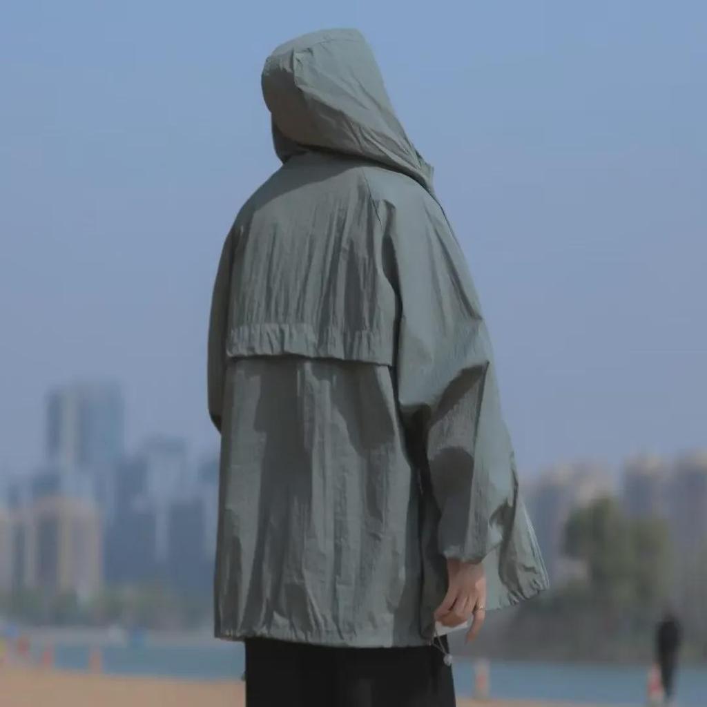 Мужская летняя легкая куртка с капюшоном и защитой от ультрафиолета — модная, дышащая и свободная