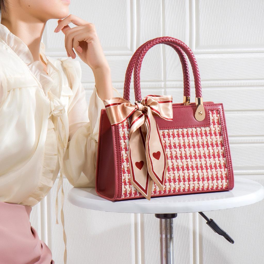 Red handbag for women, 2024 new model, high-end houndstooth pattern handbag, niche French-style bridal bag for women