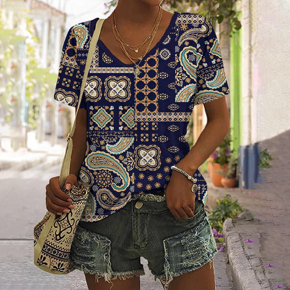 Women's T-Shirt Pattern Printing Bohemian Style Retro Fashion Casual Short-Sleeved Oversized Summer Women's Clothing