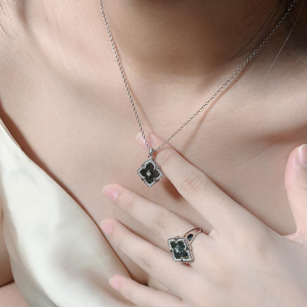 Latti Brushed Craft Natural Gray Shell Bracelet Women's Fashion High-end Four-leaf Clover Collarbone Chain