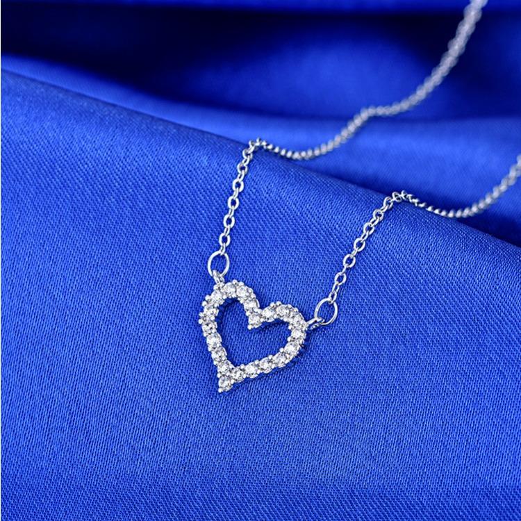 Ожерелье Love Heart с бриллиантовой микро-инкрустацией, подвеской в виде креста для девочки, универсальное