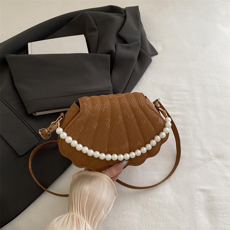 Premium Shell Small Bag Women's 2025 Autumn New Pearl Handbag Fashionable and Simple Shoulder Messenger Bag