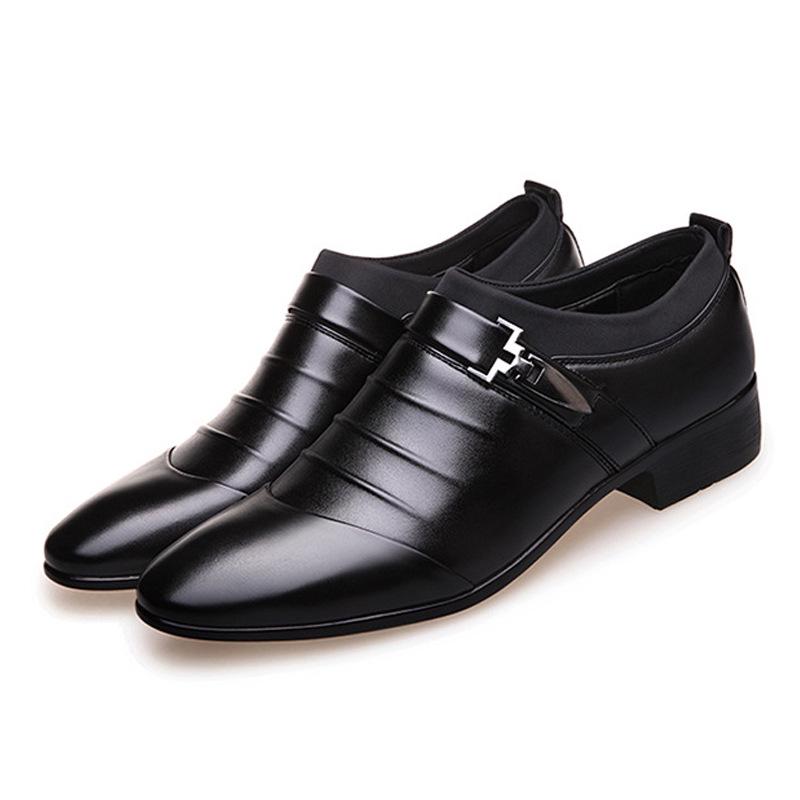 Fashion Classic Men Dress Shoes Slip On PU Leather Shoes for Men Plus Size Point Toe Business Casual Men Formal Shoes for Wedding 2024