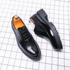 Модные Роскошные Оксфорды Высокое Качество Текстура Лакированной Кожи Повседневная Комбинация Мужская Модная Толстая Подошва Формальная Мужская Обувь