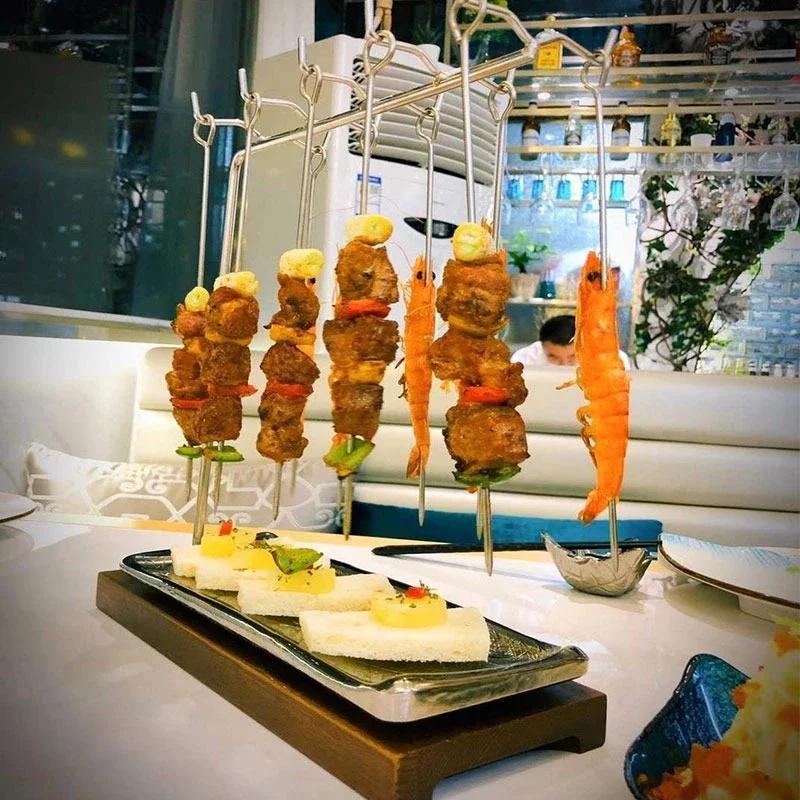 Шампуры для барбекю в западном стиле Итальянские шампуры и тарелки Подставка для шампуров из нержавеющей стали Креативные ресторанные шампуры