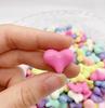 Акриловые бусины-макаруны в форме сердца для детских украшений своими руками