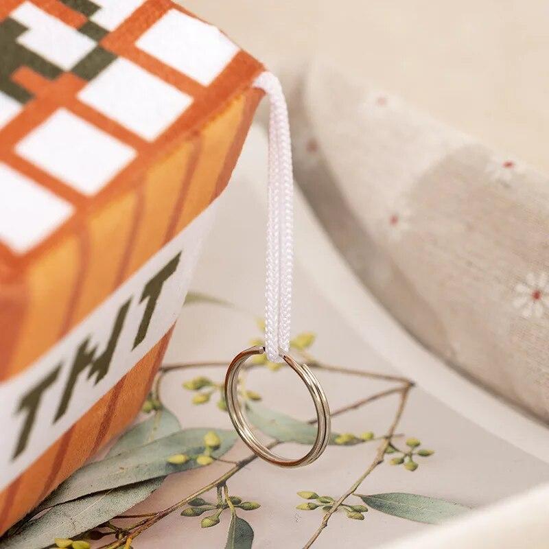 Новая плюшевая подушка TNT, игрушка-куб, бомба, брелок, кулон, мягкие плюшевые игрушки, подарки на Рождество, день рождения для детей