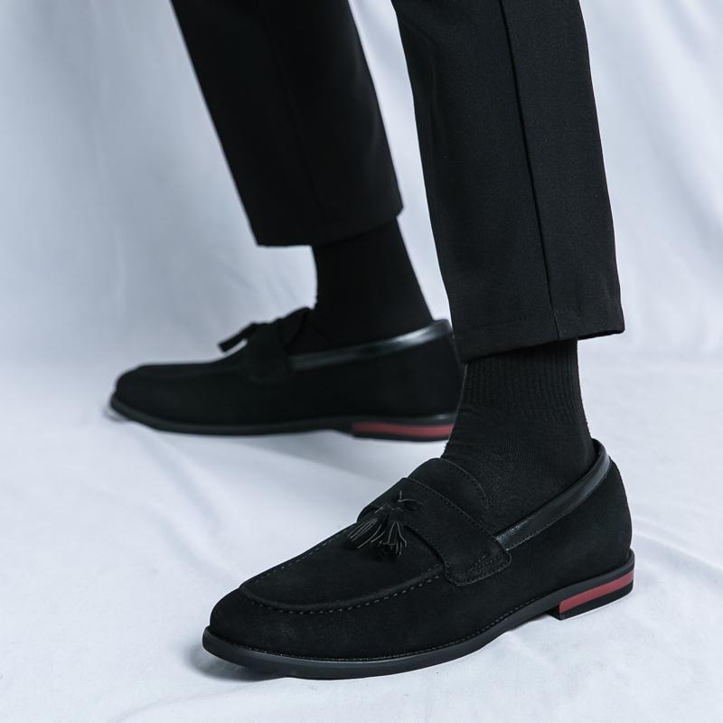 Мужские повседневные кожаные туфли для ходьбы, деловые, нескользящие, с мягкой подошвой, рабочие лоферы, кисточки, заостренный носок, плоская подошва, кроссовки для отдыха на природе
