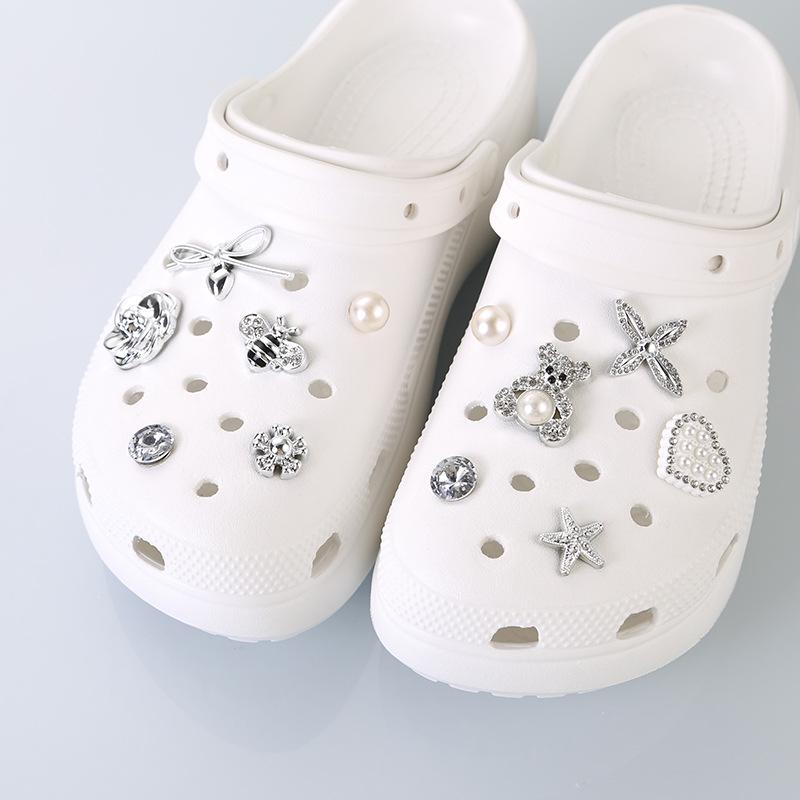 Трехмерные цветы-пряжки для Crocs