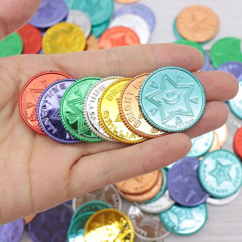 100 шт., рождественская игра, сокровище, пиратская золотая монета, семь цветов, счастливая монета, пластиковая золотая монета, реквизит для свадебной вечеринки, деко