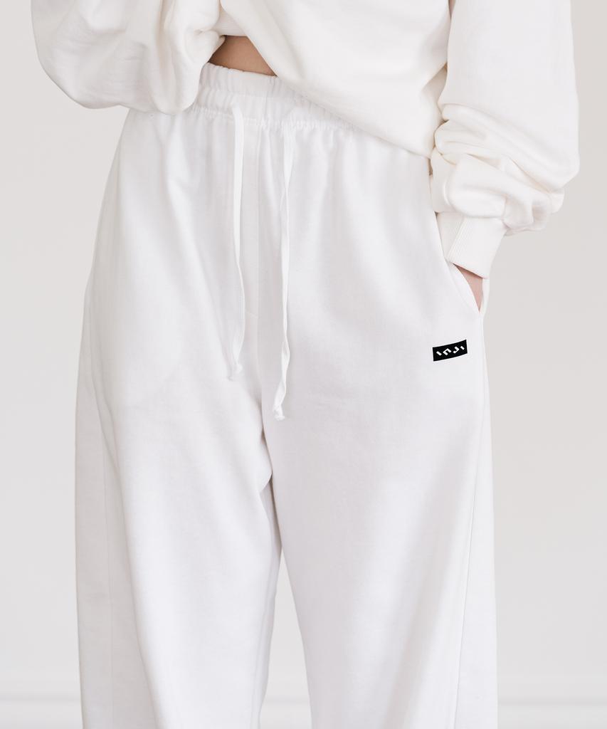 INJIACTIVE Semi Wide Logo Sweatpants White