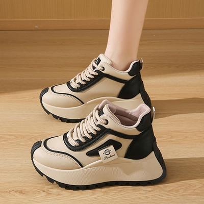 Повседневная спортивная обувь, увеличивающая рост, маленькие высокие кроссовки, женские весенние новые универсальные супер-огненные туфли на платформе, папины кроссовки