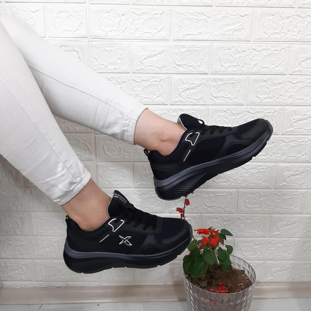 Kinetix Черно-черные легкие повседневные спортивные туфли Cıntıa Fuspet